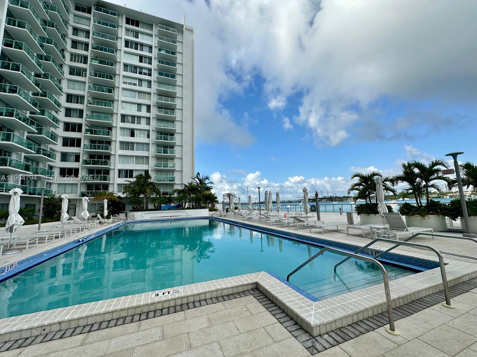 MIRADOR 1000 CONDO - Residential