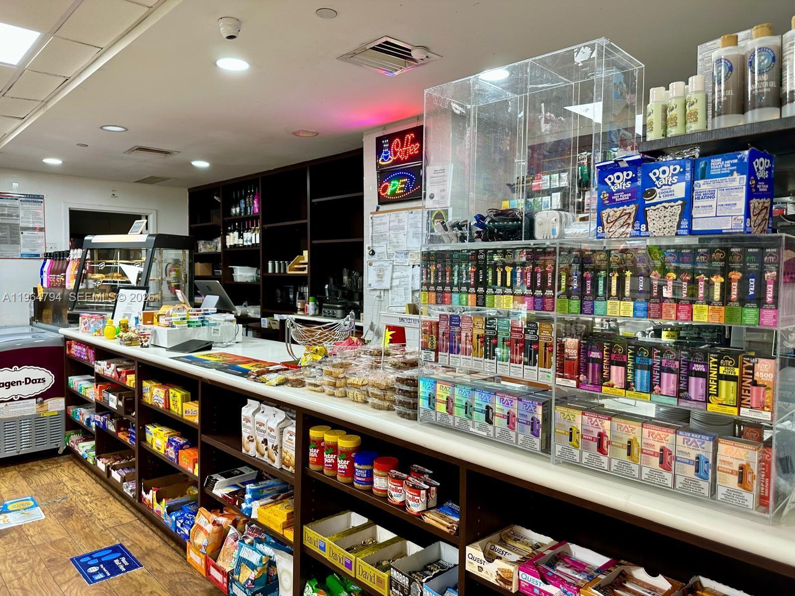 MIRADOR 1000 CONDO - Residential