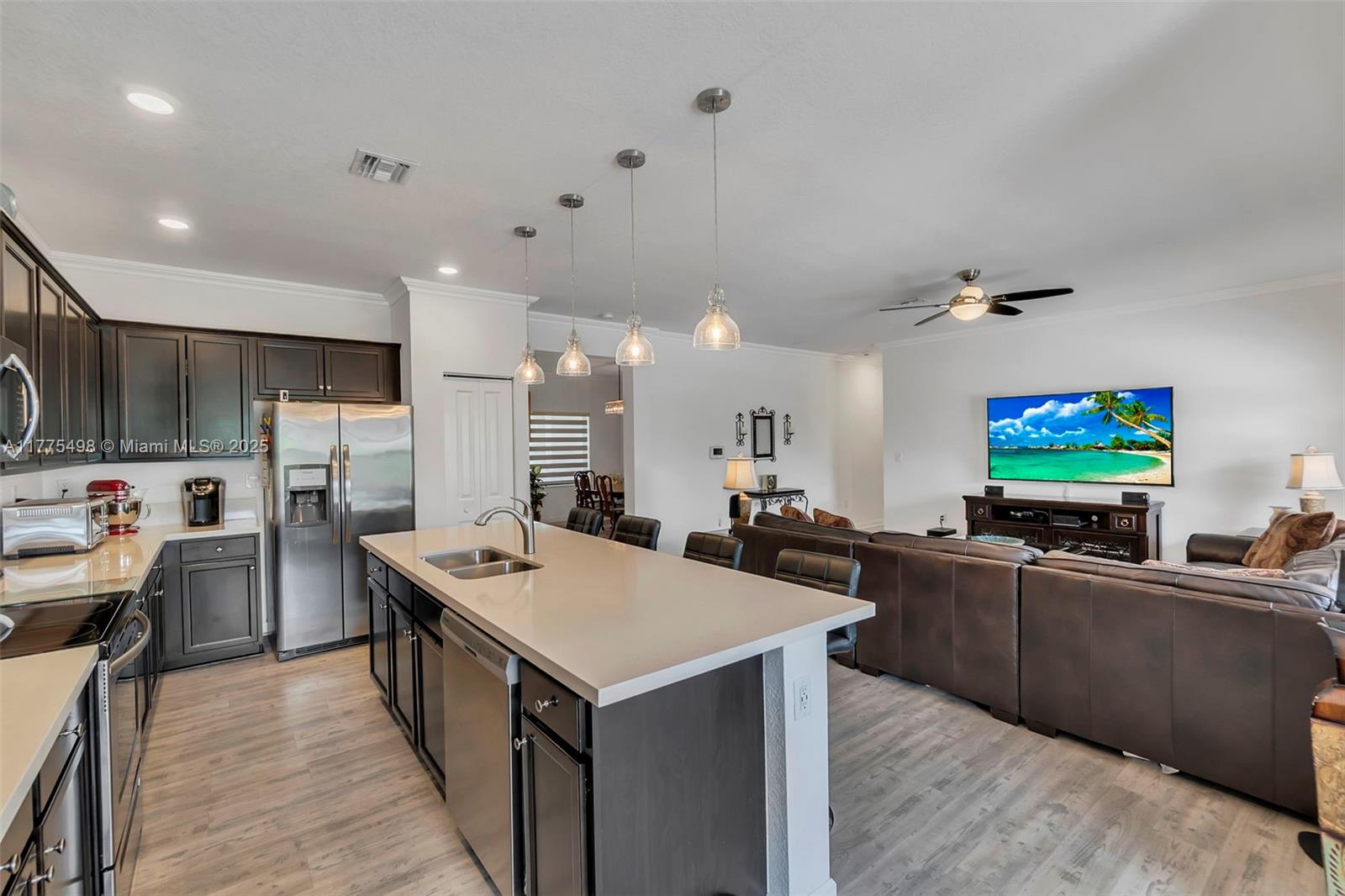 VILHEN DRIVE ESTATES - Residential