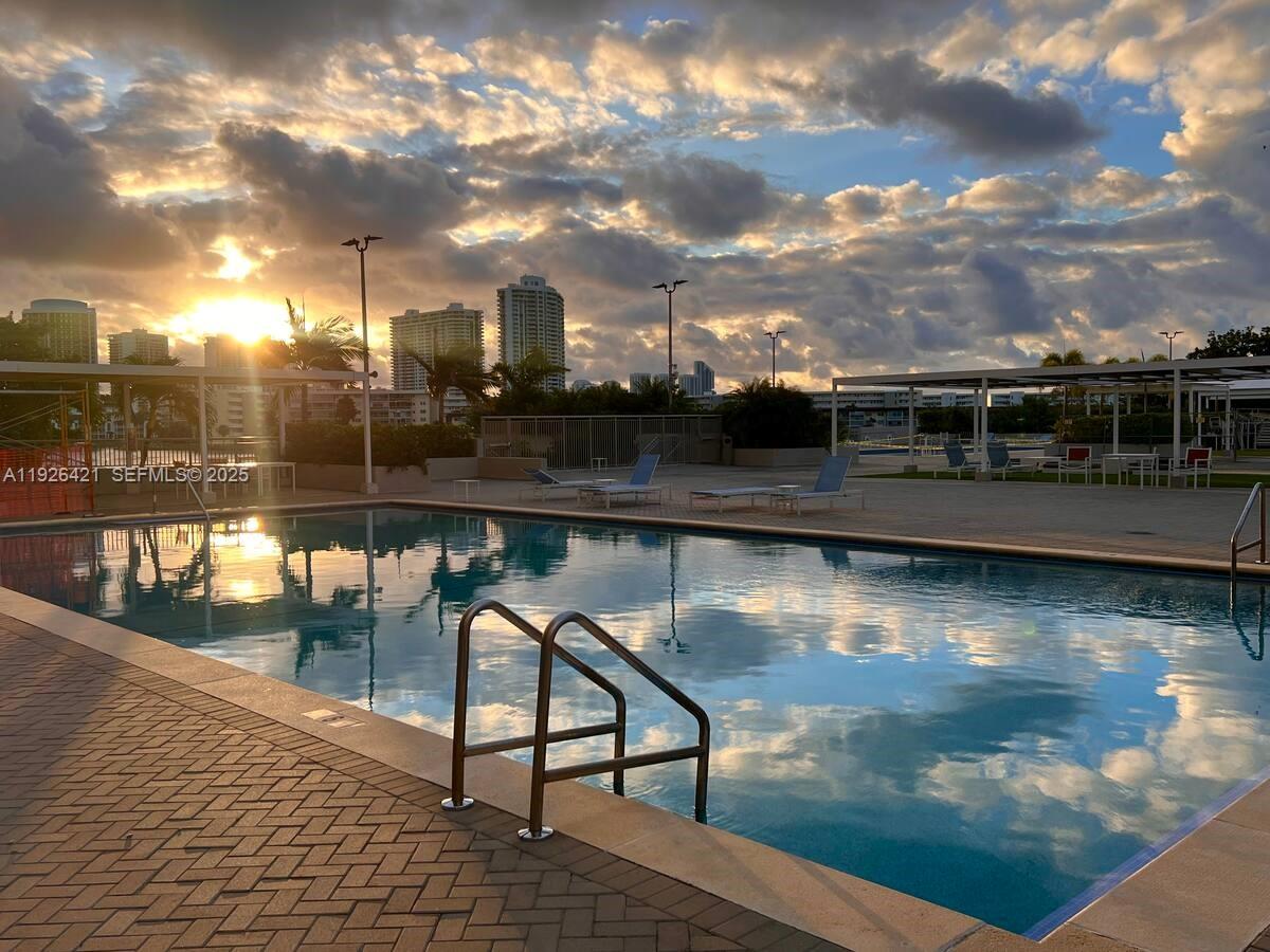 DEL PRADO CONDO - Residential Lease