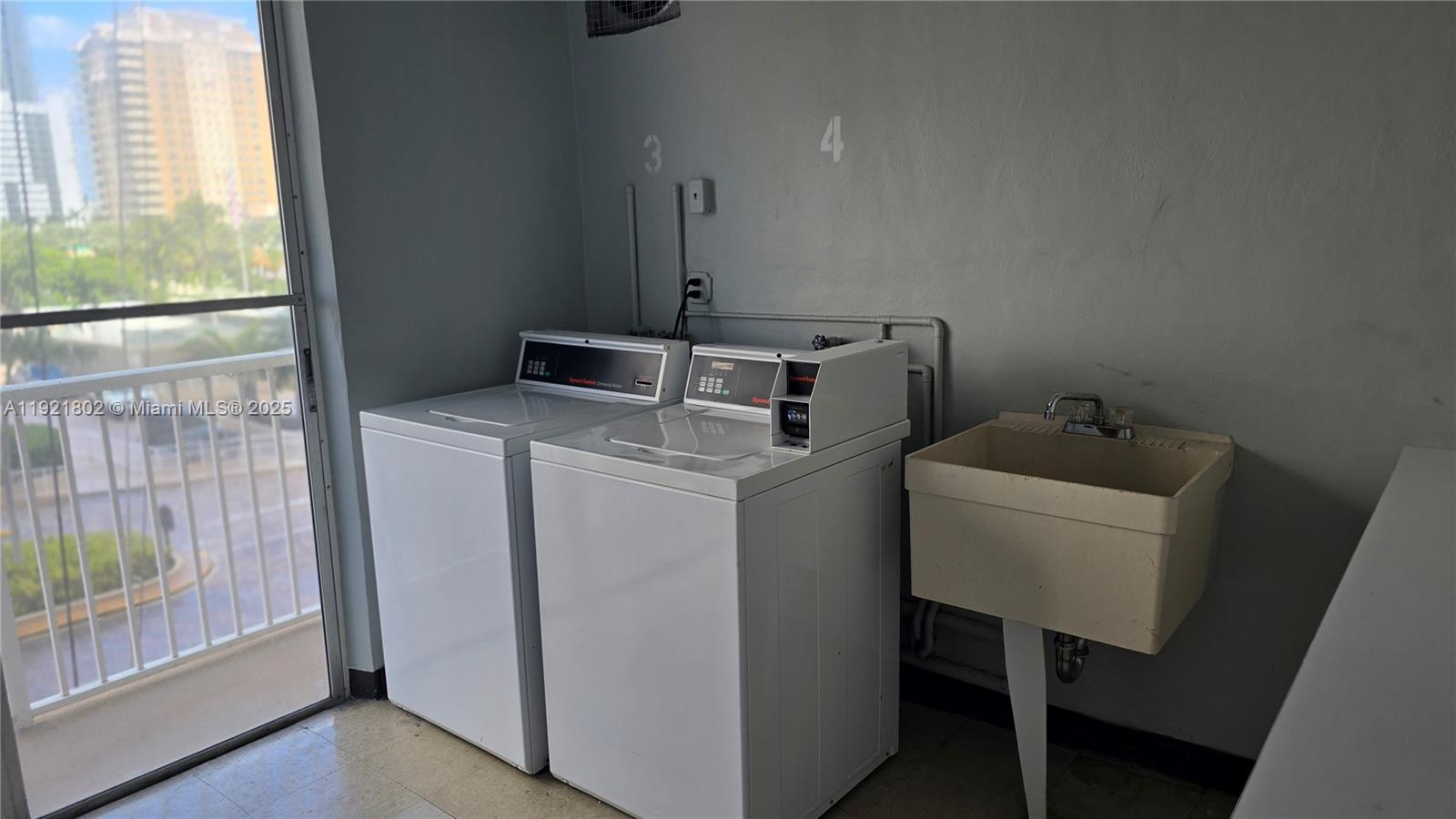 HEMISPHERES CONDO - Residential Lease