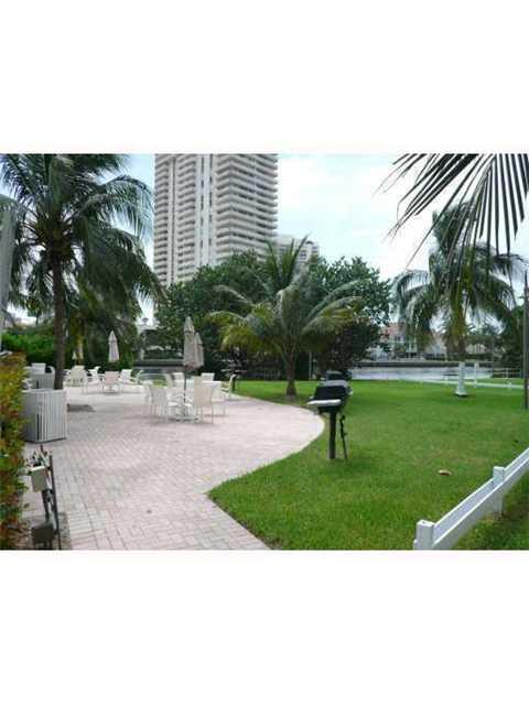 OCEANVIEW BUILDING CONDO - Residential Lease