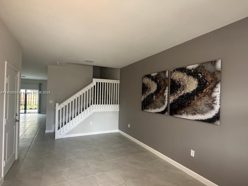 11913 SW 245th Ter 11913