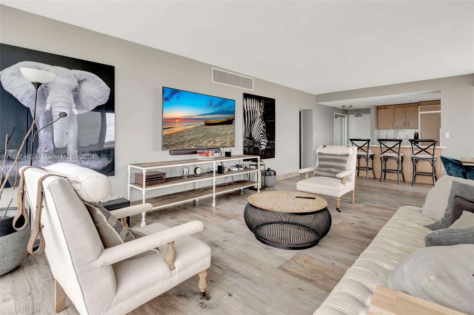 HARBOUR HOUSE - Residential Lease