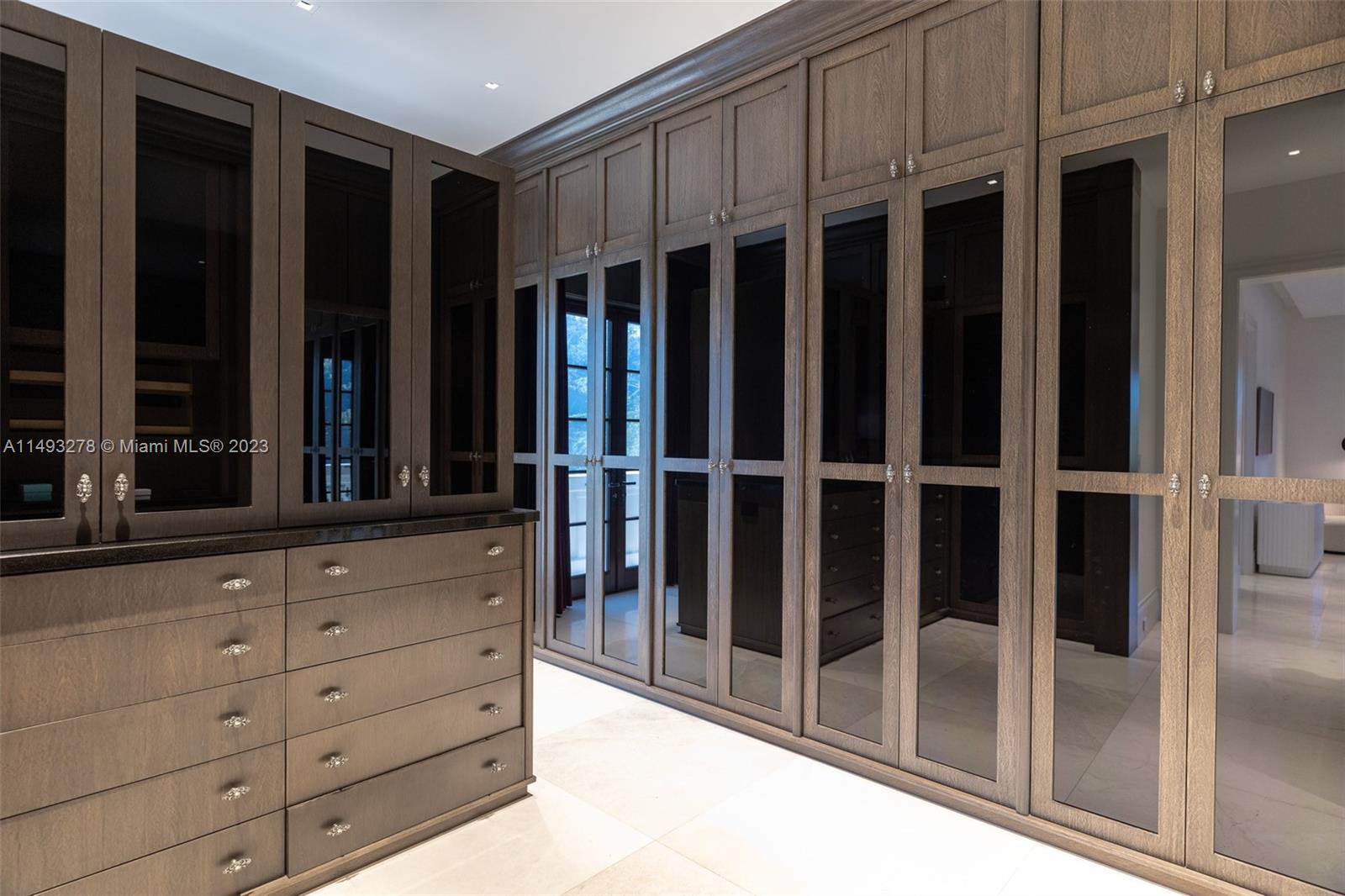 CORAL GABLES RIVIERA SEC - Residential