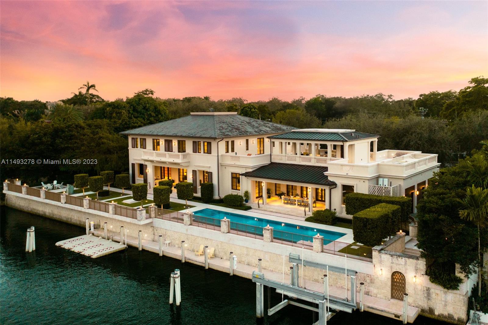 CORAL GABLES RIVIERA SEC - Residential