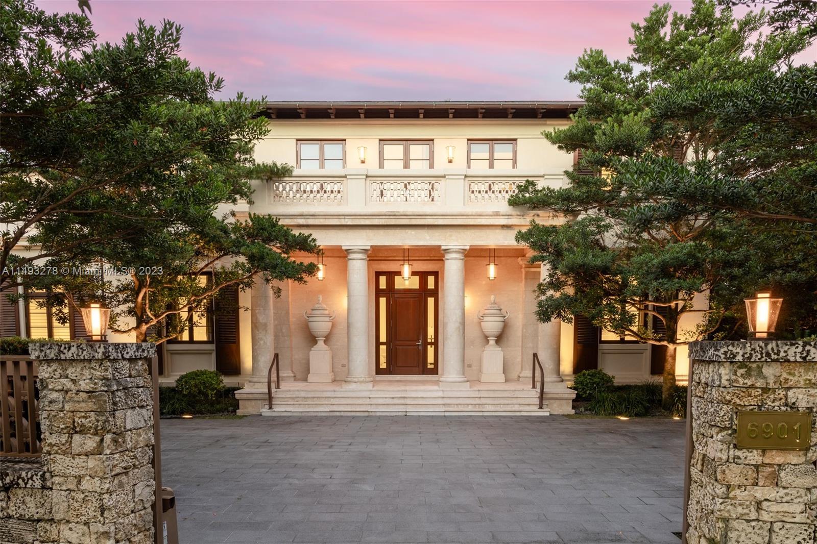 CORAL GABLES RIVIERA SEC - Residential