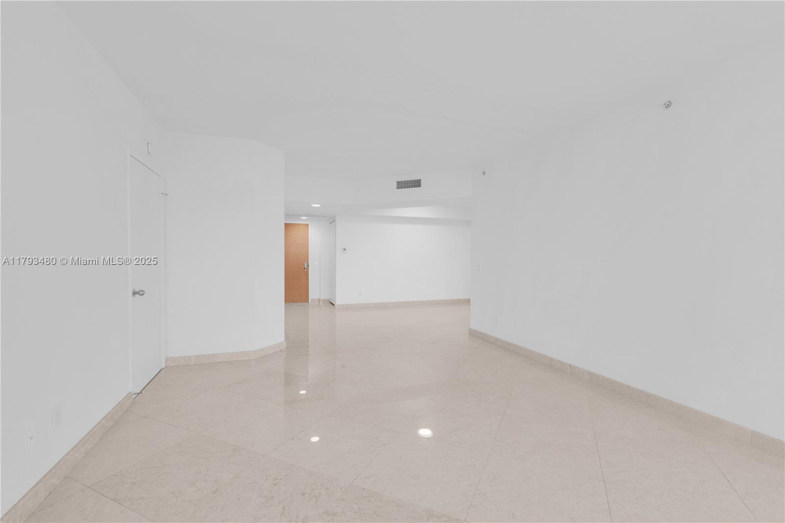 21205 Yacht Club Dr 1904