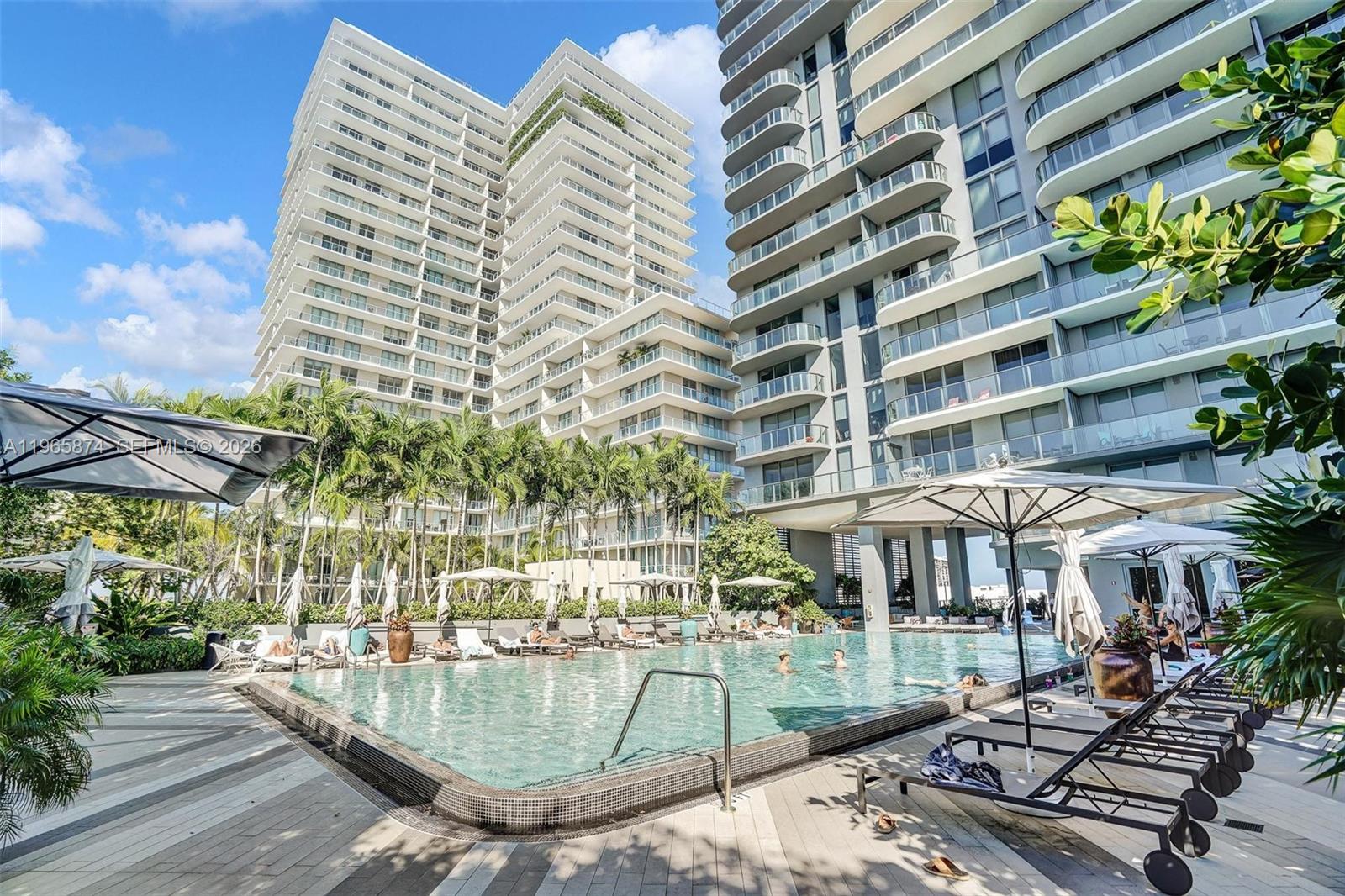 3401 MIDTOWN CONDO - Residential