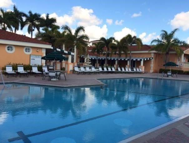 KEYS GATE CONDO NO EIGHT - Residential