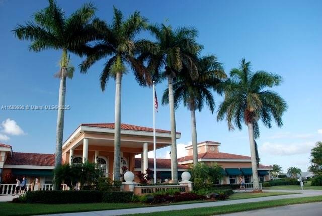 KEYS GATE CONDO NO EIGHT - Residential