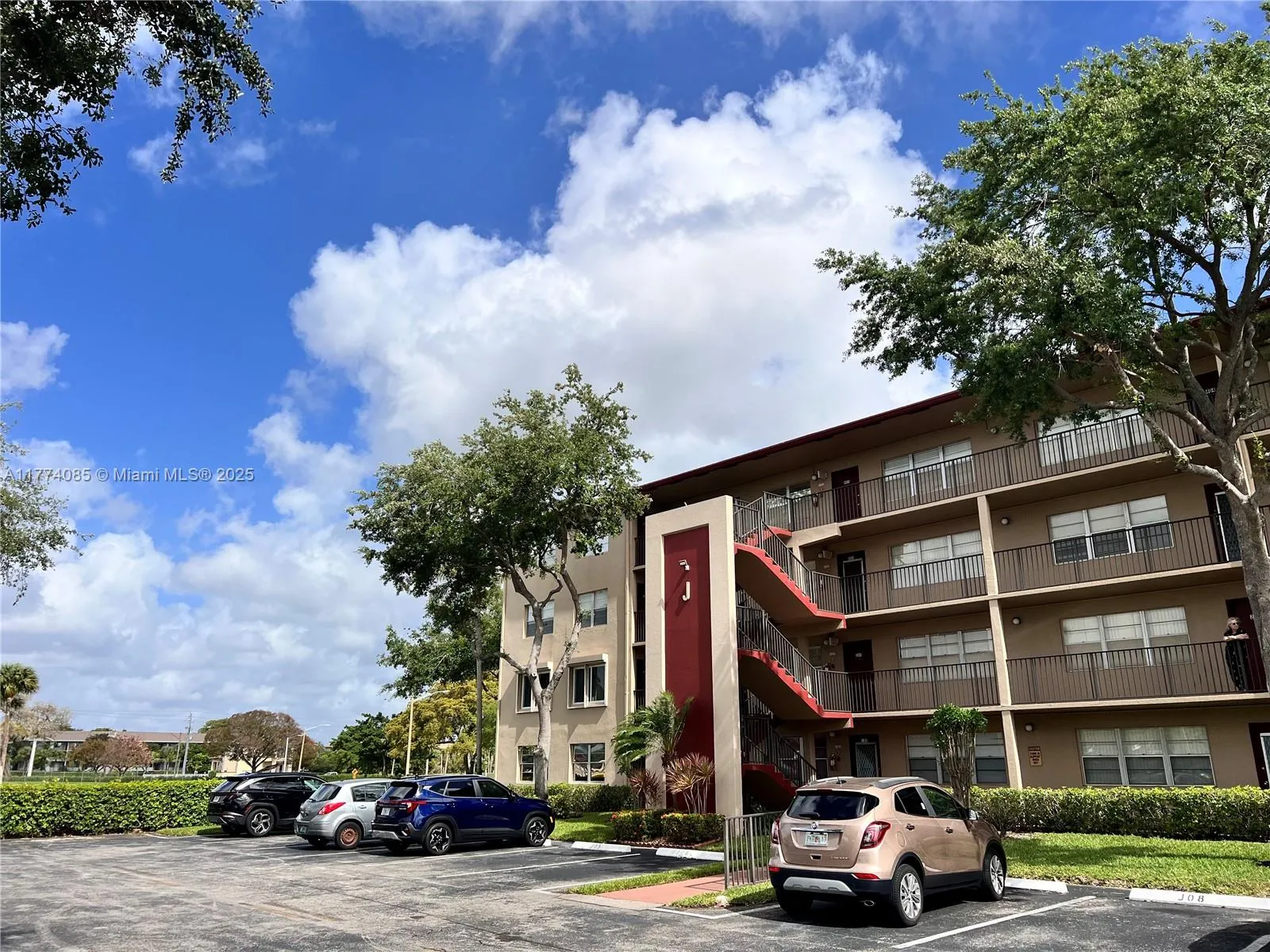 Pembroke Pines, Florida 33027, United States, 2 Bedrooms Bedrooms, ,2 BathroomsBathrooms,Residential,Active,102089