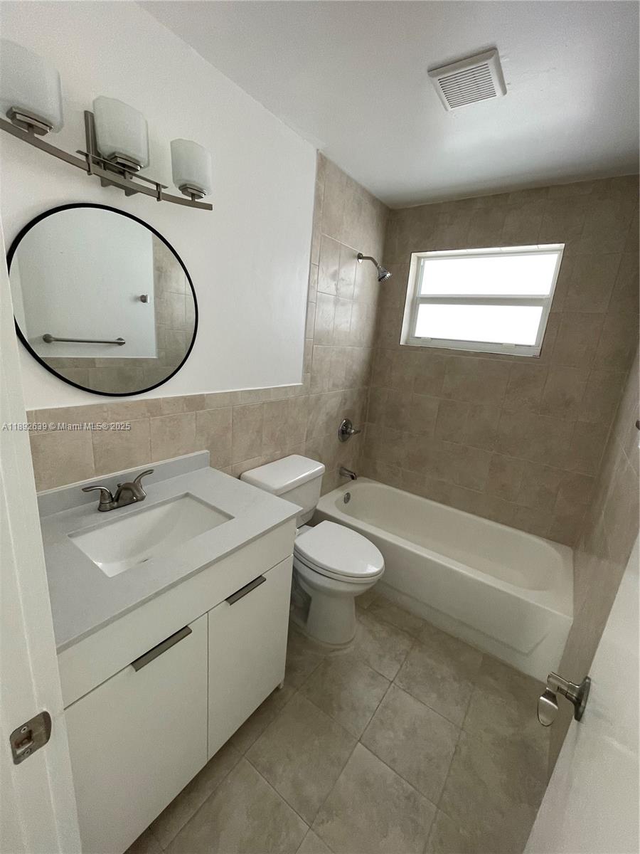 CORAL TERR SEC 1 - Residential Lease