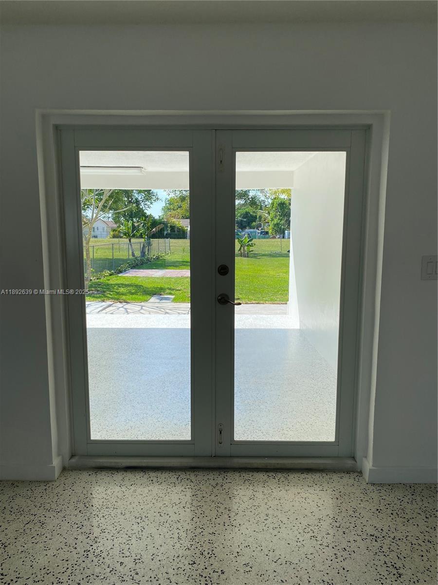 CORAL TERR SEC 1 - Residential Lease