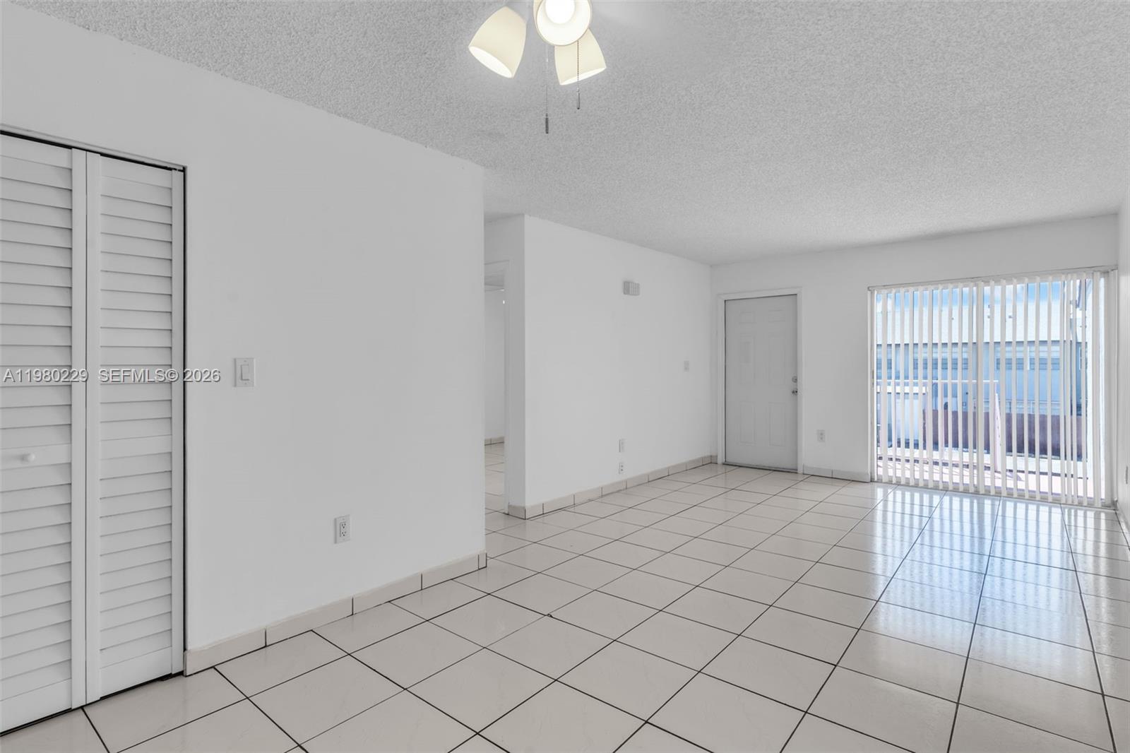 TENNIS VIEW CONDO PH I - Residential