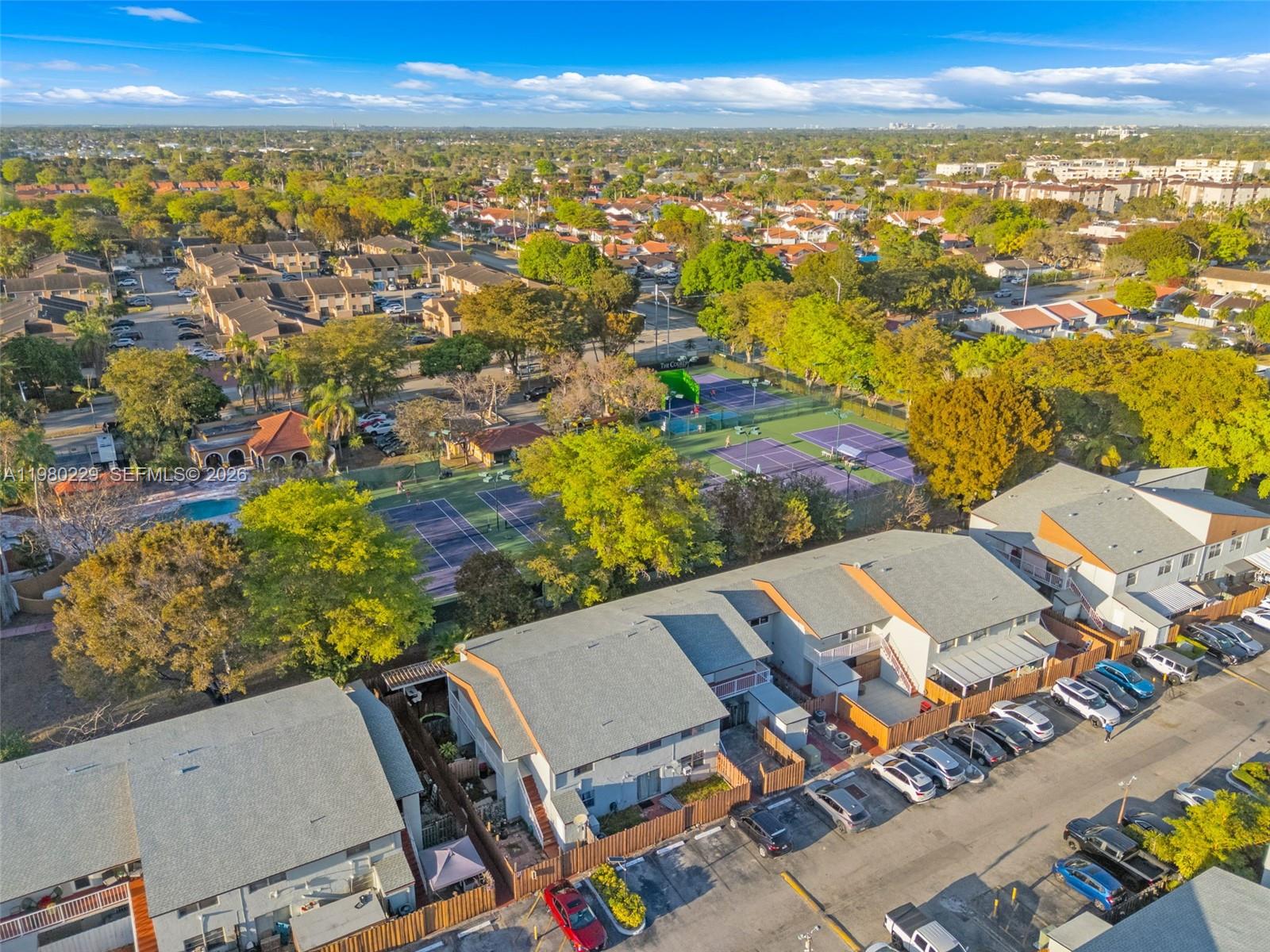 TENNIS VIEW CONDO PH I - Residential