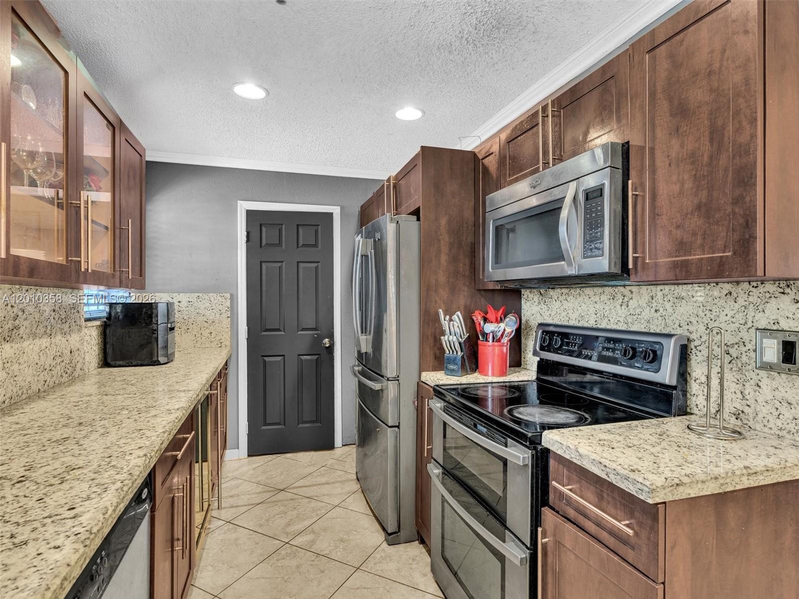 HIGHLAND PARK ESTATES - Residential