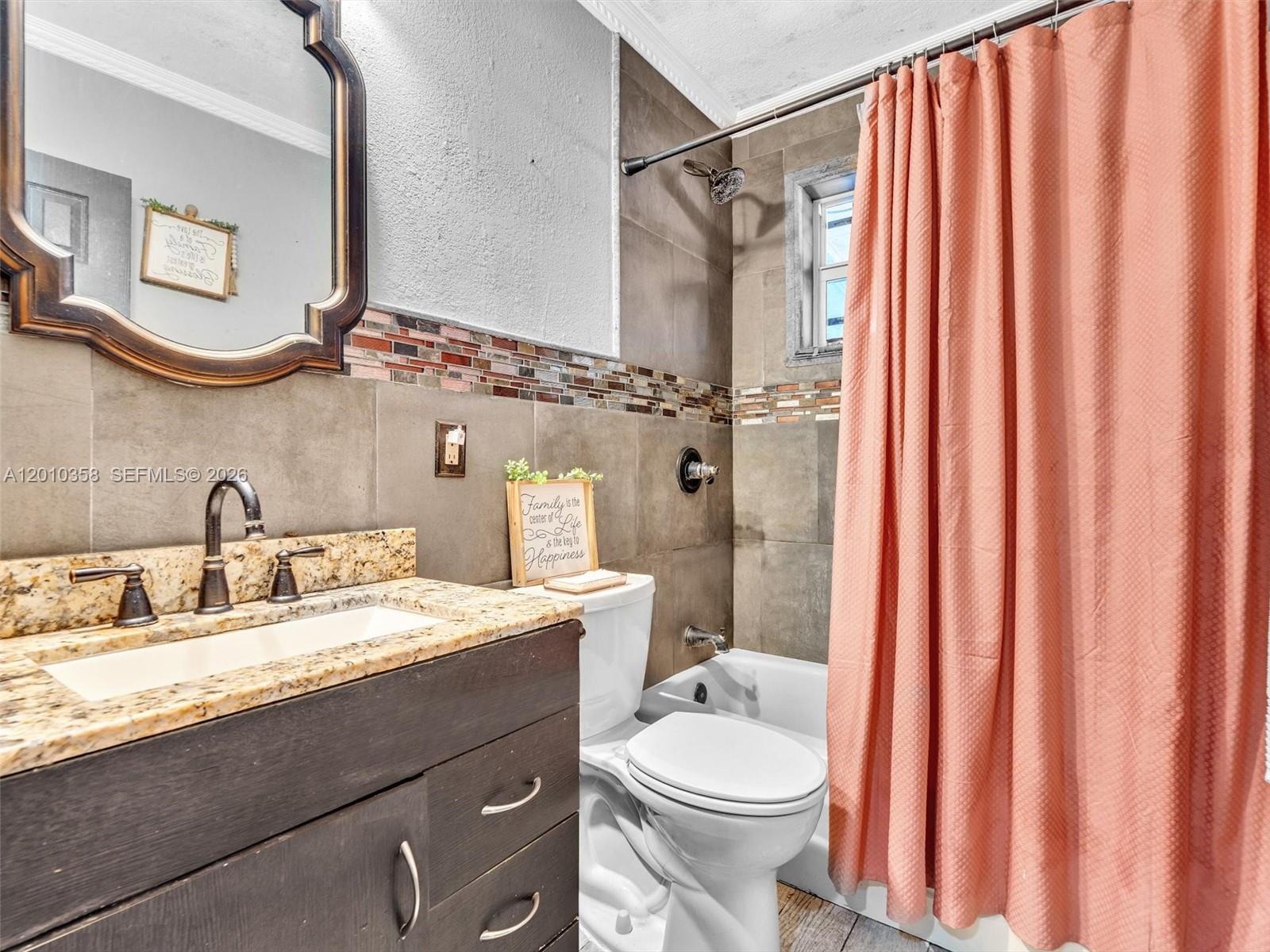 HIGHLAND PARK ESTATES - Residential