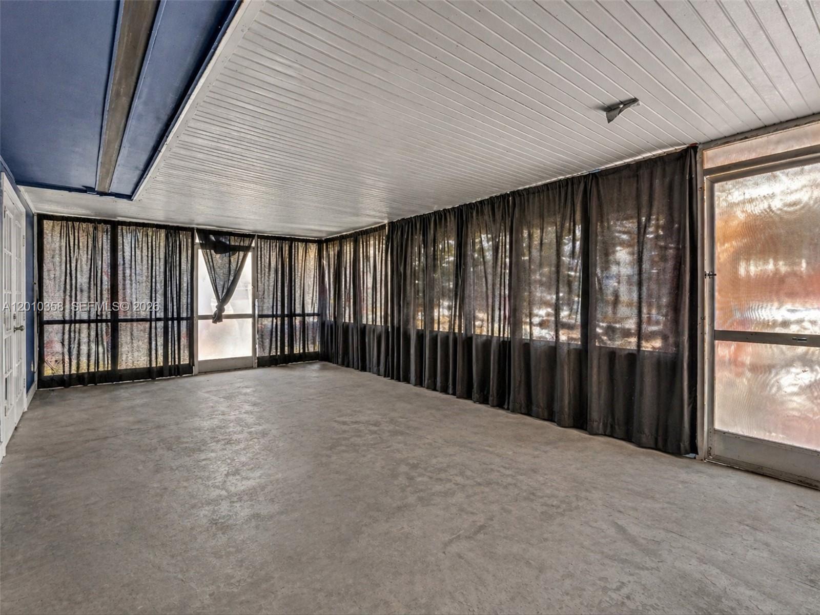 HIGHLAND PARK ESTATES - Residential