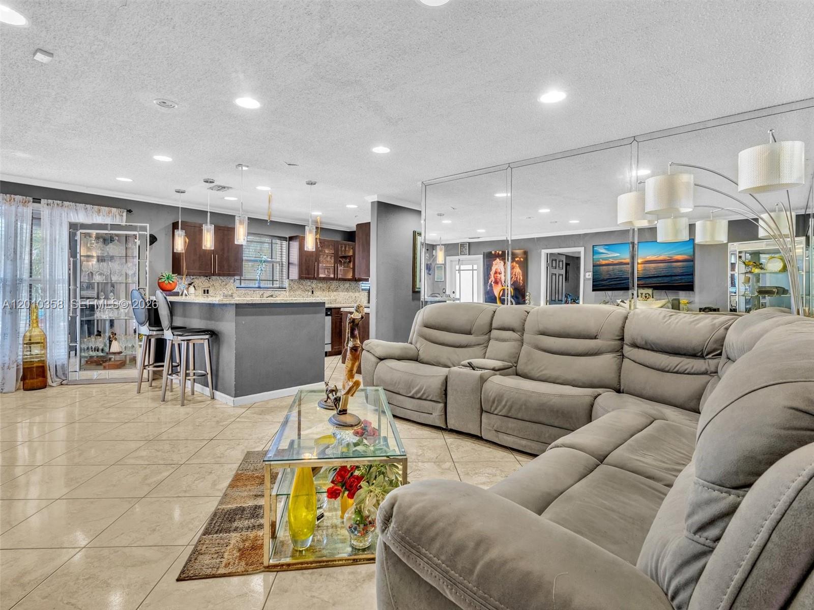 HIGHLAND PARK ESTATES - Residential