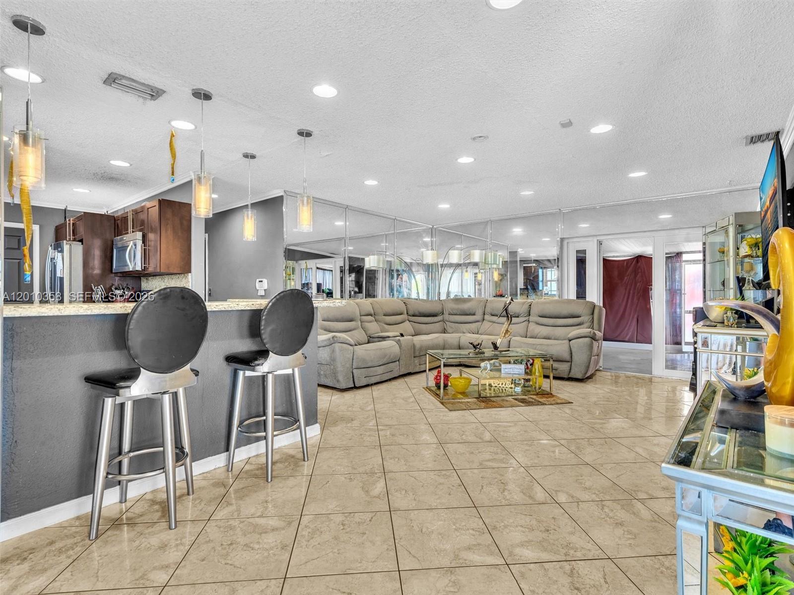 HIGHLAND PARK ESTATES - Residential