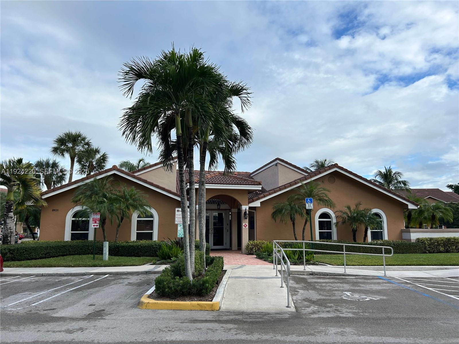 EDGEWATER CONDO - Residential Lease