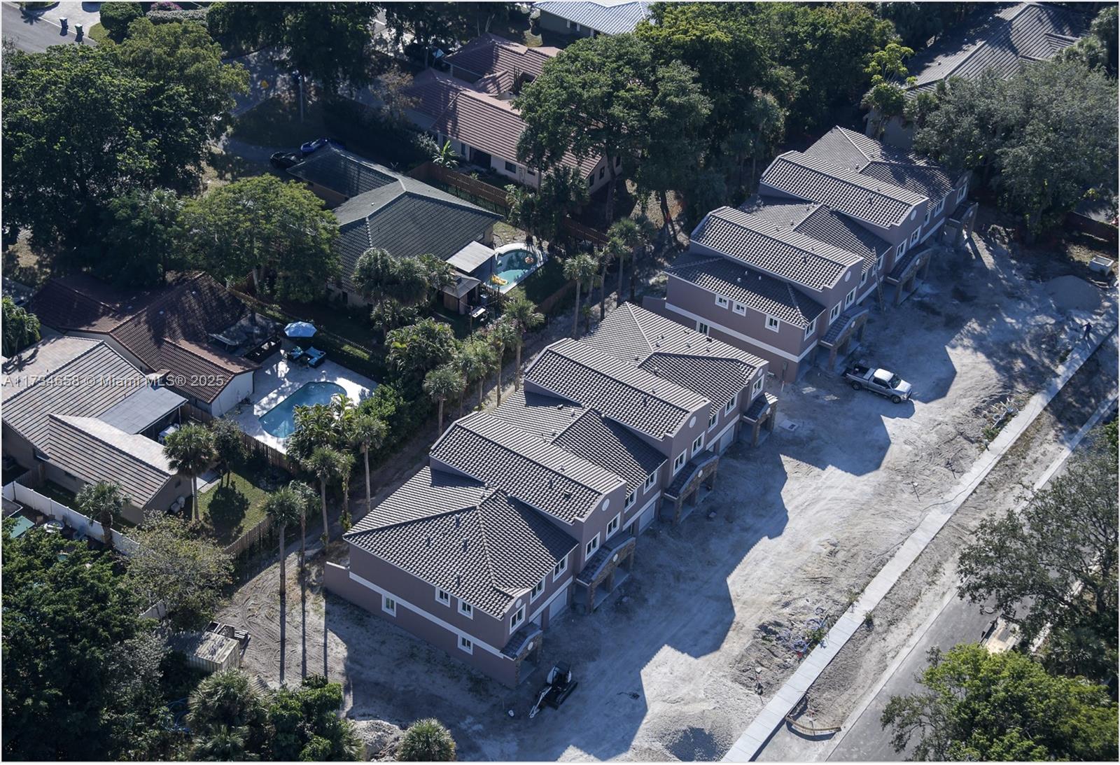 CORAL SPRINGS UNIVERSITY - Residential