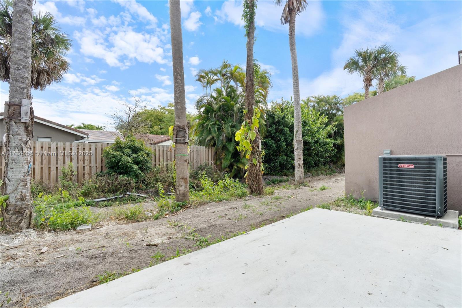 CORAL SPRINGS UNIVERSITY - Residential