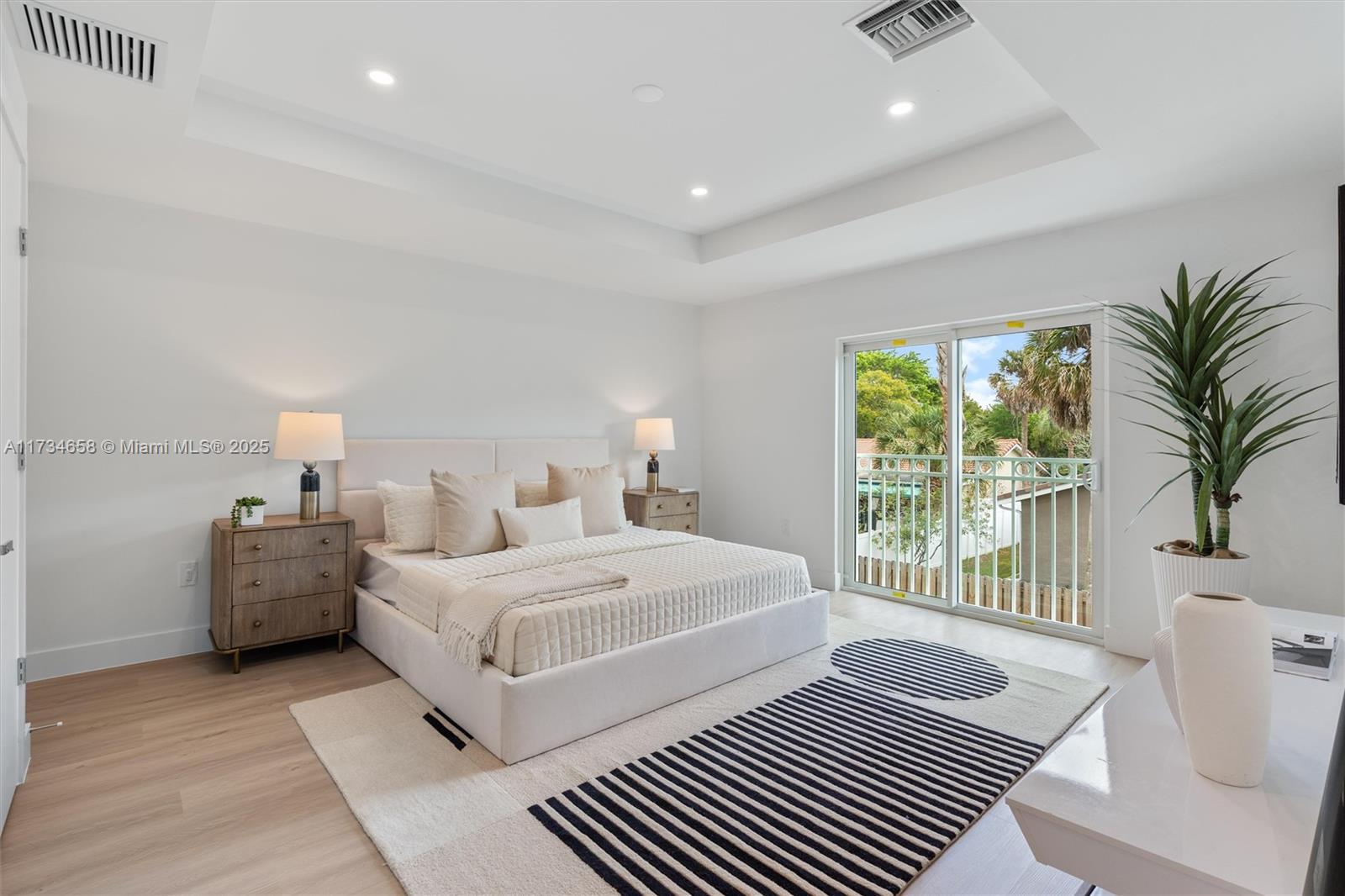 CORAL SPRINGS UNIVERSITY - Residential