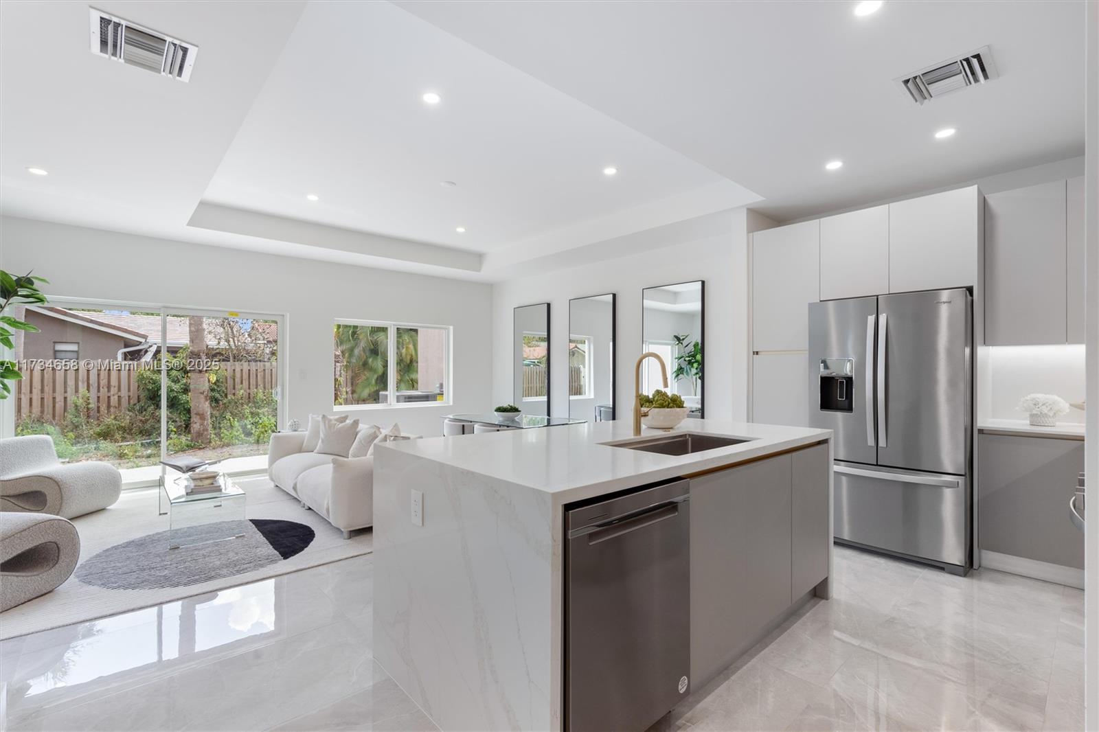 CORAL SPRINGS UNIVERSITY - Residential