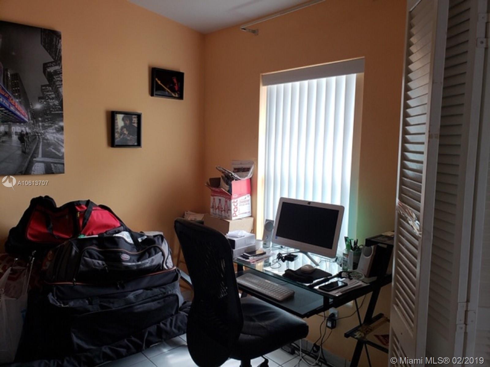 DEVON AIRE VILLAS SEC 8 - Residential