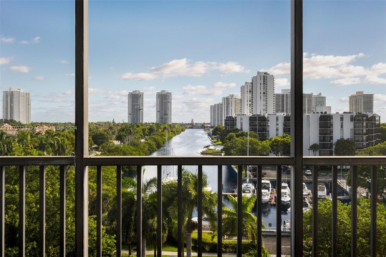 3375 N Country Club Dr 602, Aventura, Miami-Dade County, Florida - 2 Bedrooms  
2 Bathrooms - 