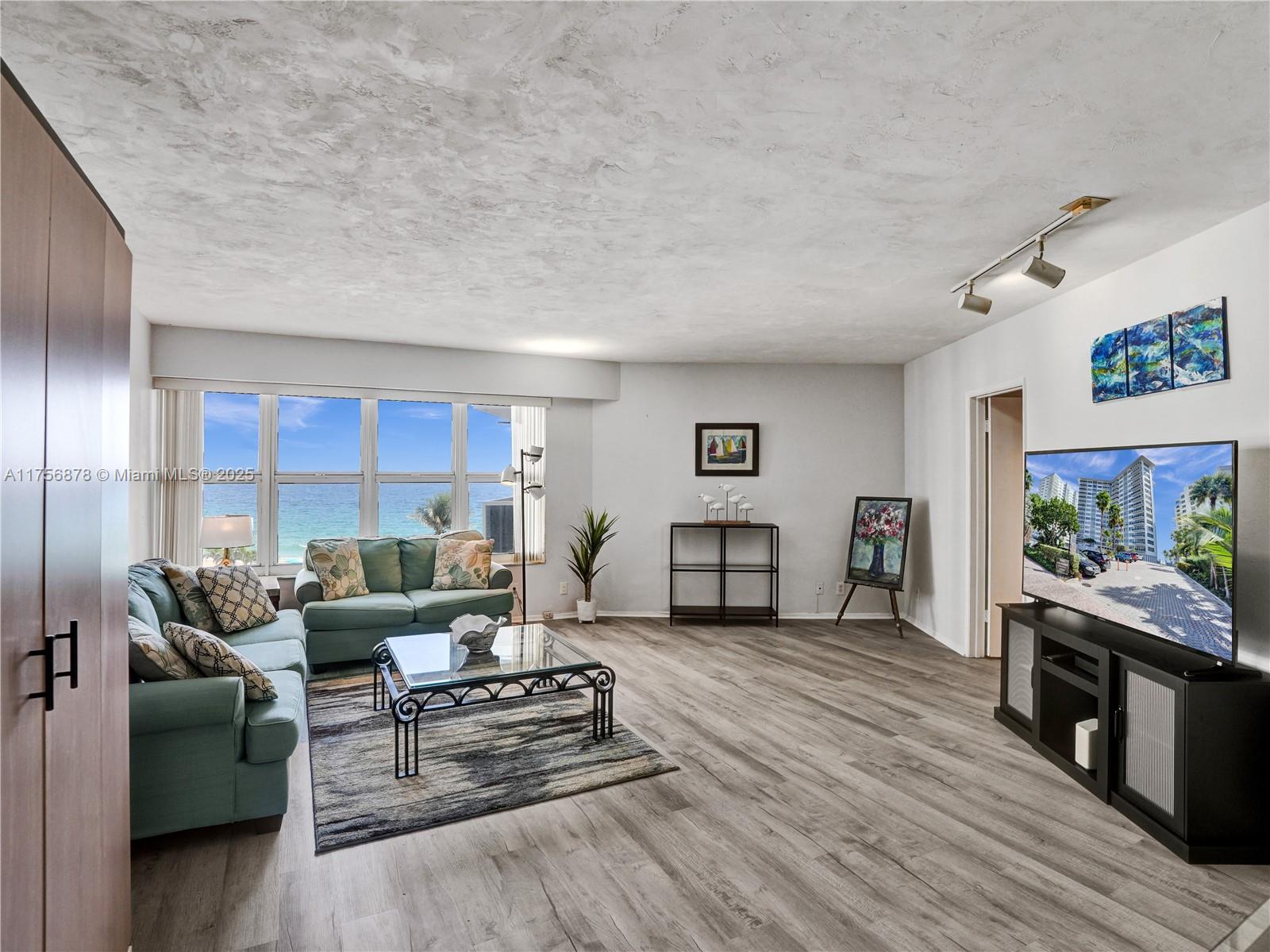 3700 Galt Ocean Dr 402