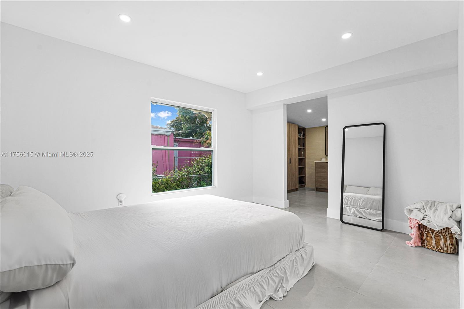 COLUMBIA PARK CORR PL - Residential