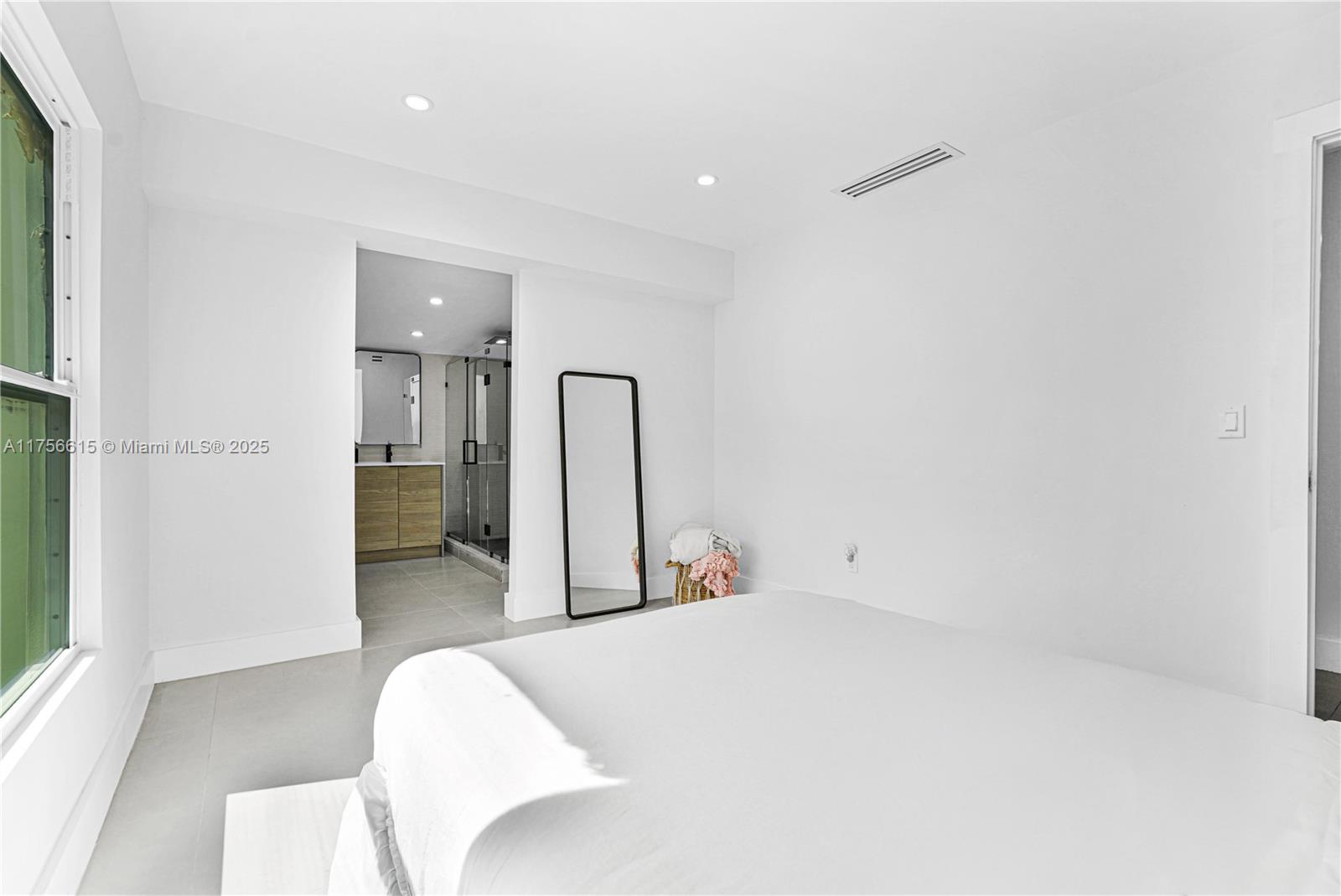 COLUMBIA PARK CORR PL - Residential