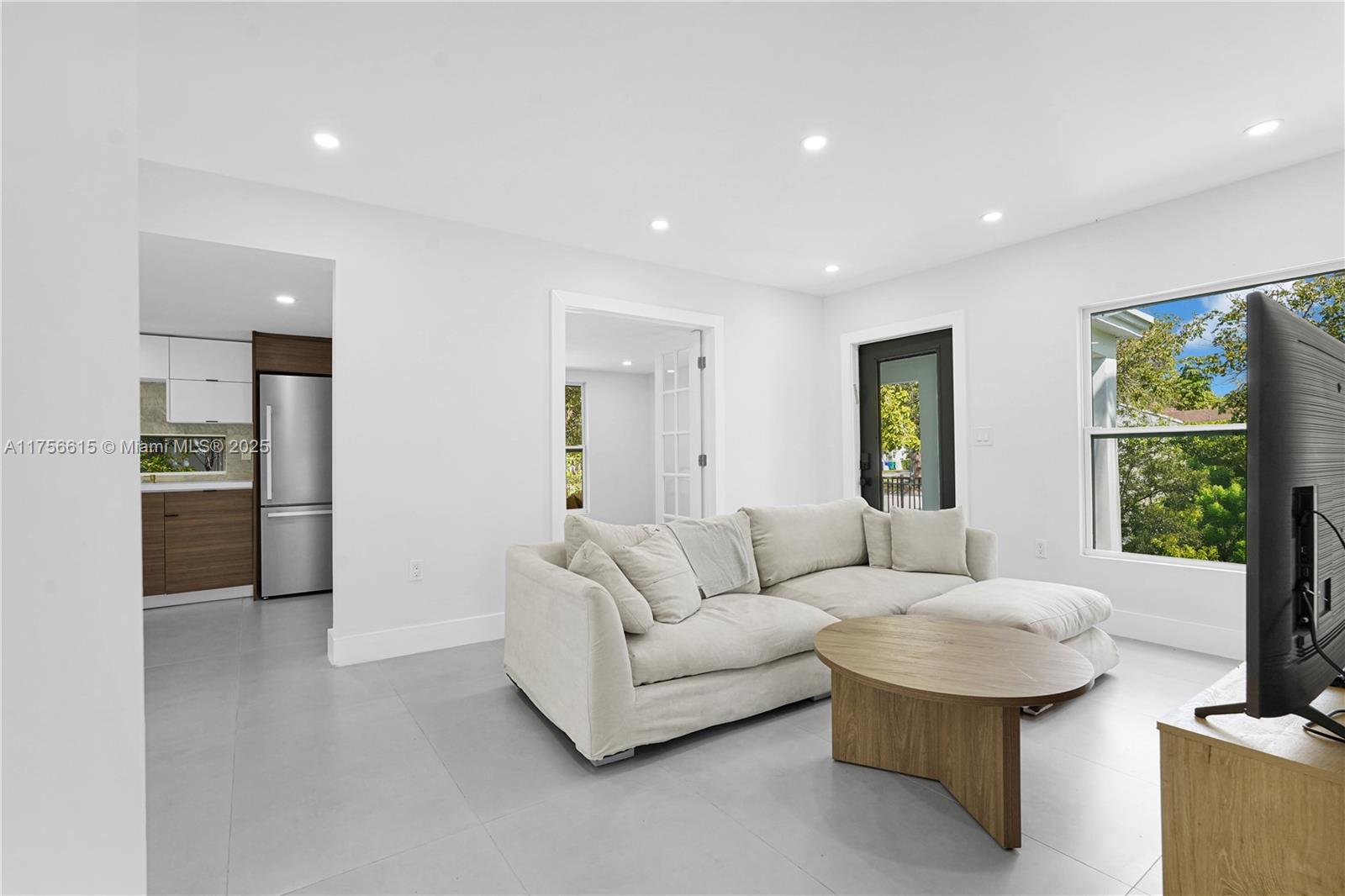 COLUMBIA PARK CORR PL - Residential