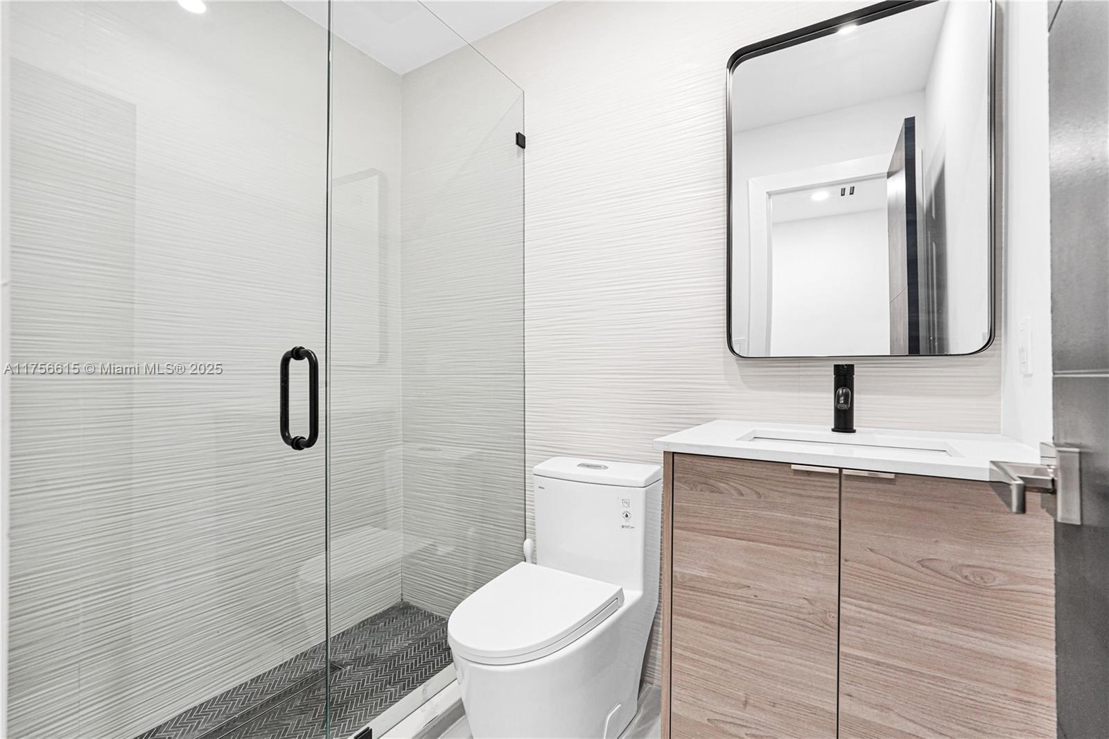 COLUMBIA PARK CORR PL - Residential