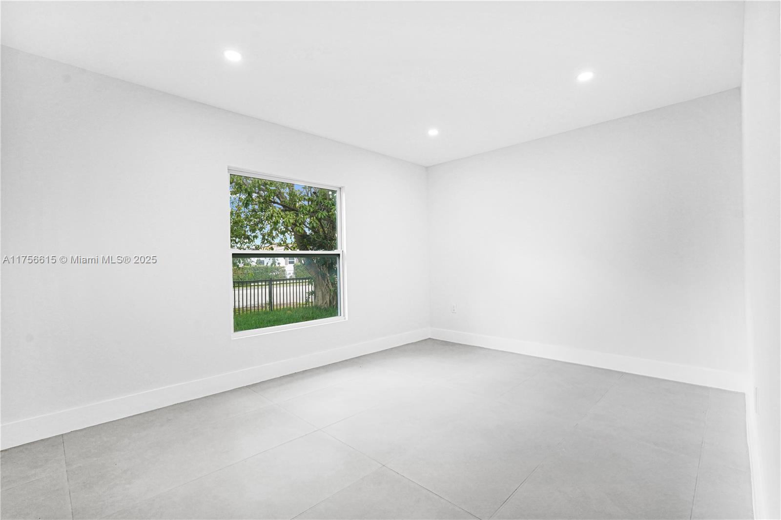 COLUMBIA PARK CORR PL - Residential