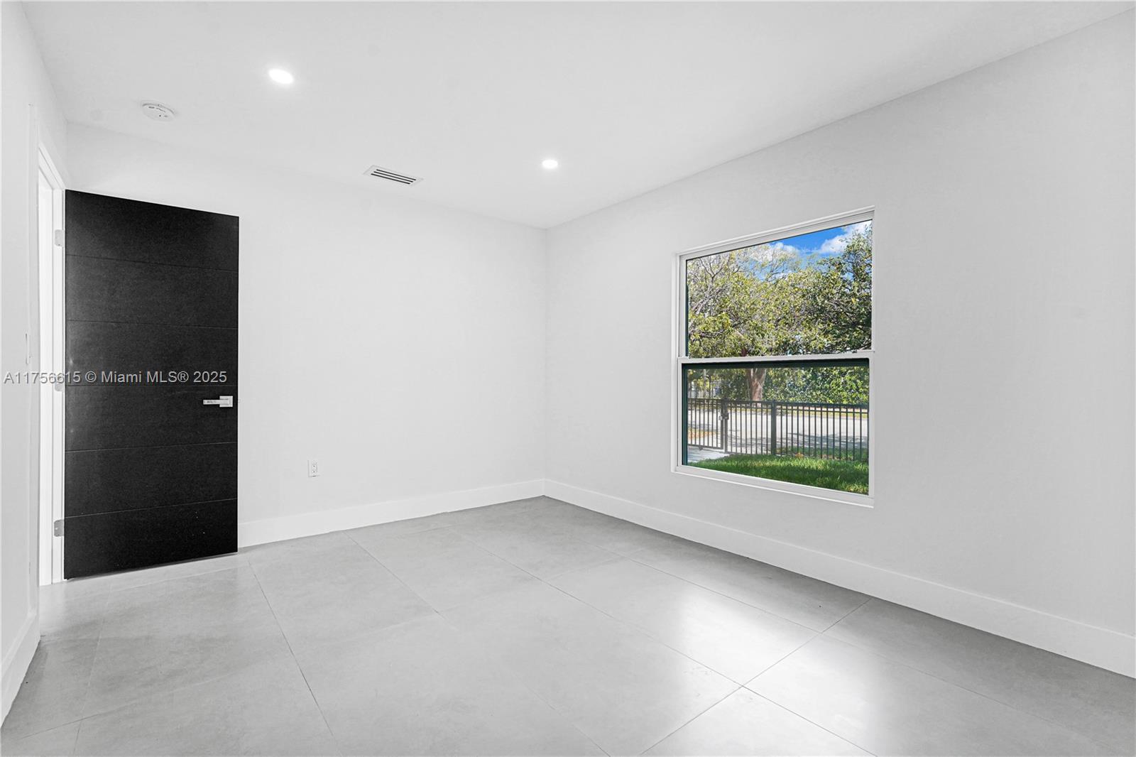 COLUMBIA PARK CORR PL - Residential