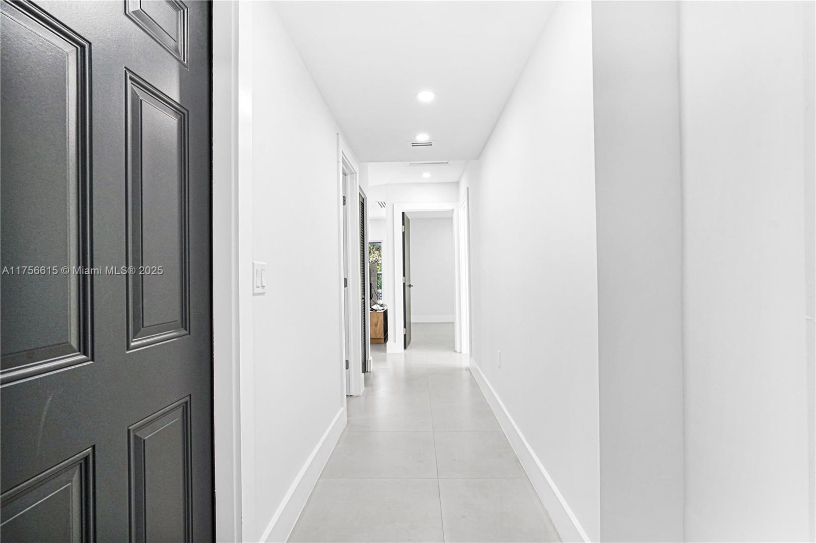 COLUMBIA PARK CORR PL - Residential