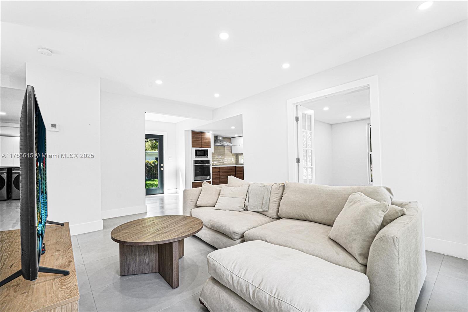 COLUMBIA PARK CORR PL - Residential