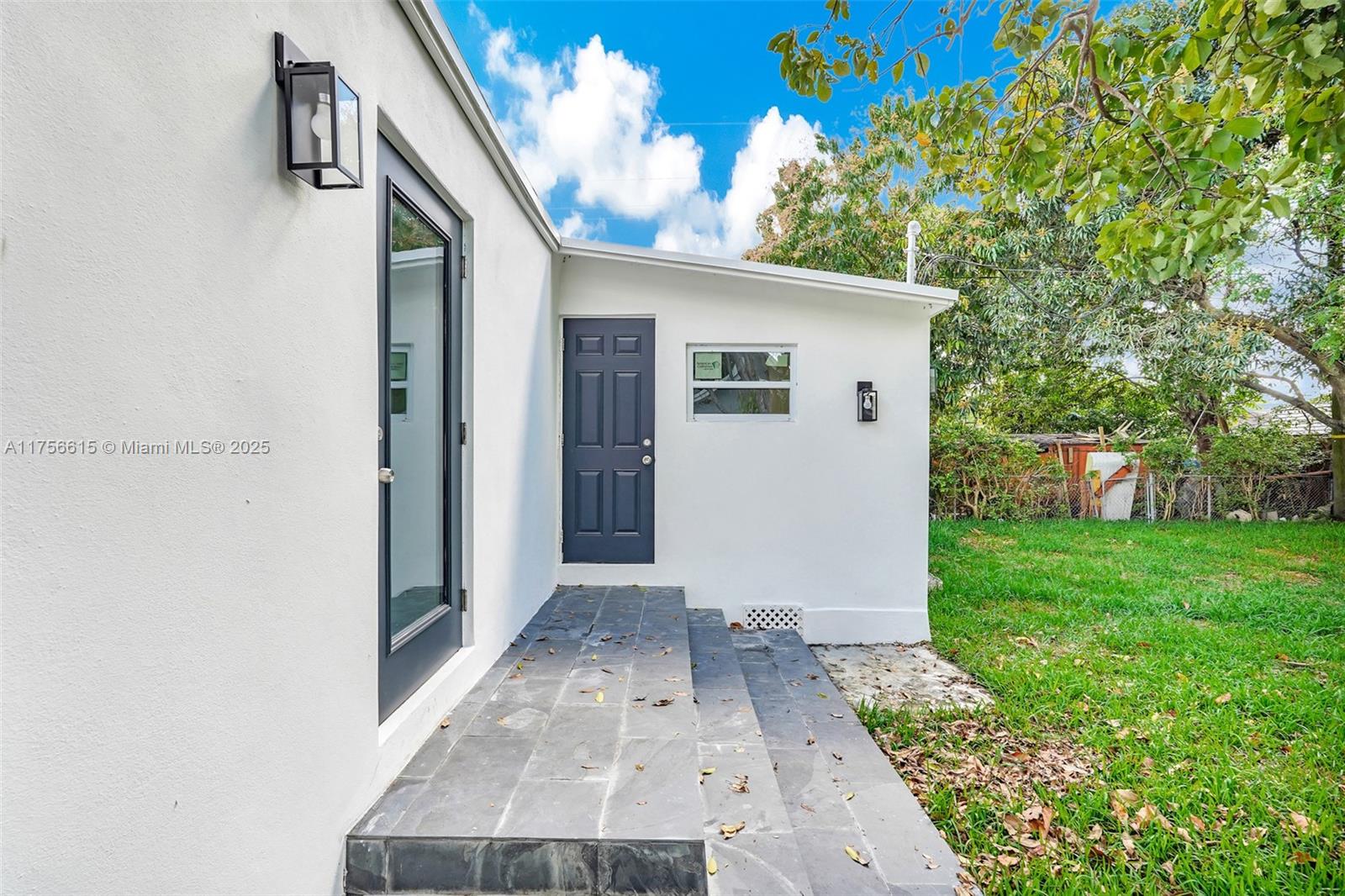COLUMBIA PARK CORR PL - Residential