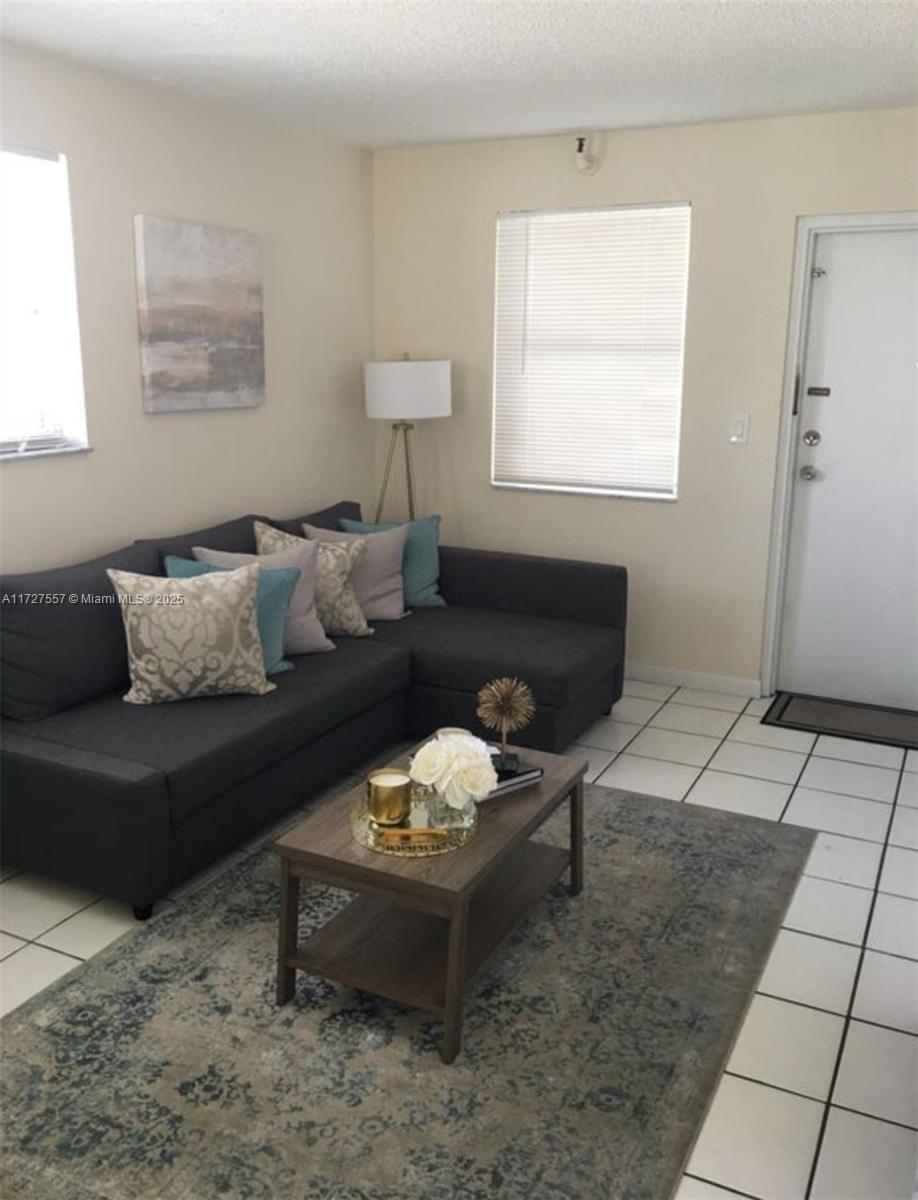 2575 SW 27th Ave 501