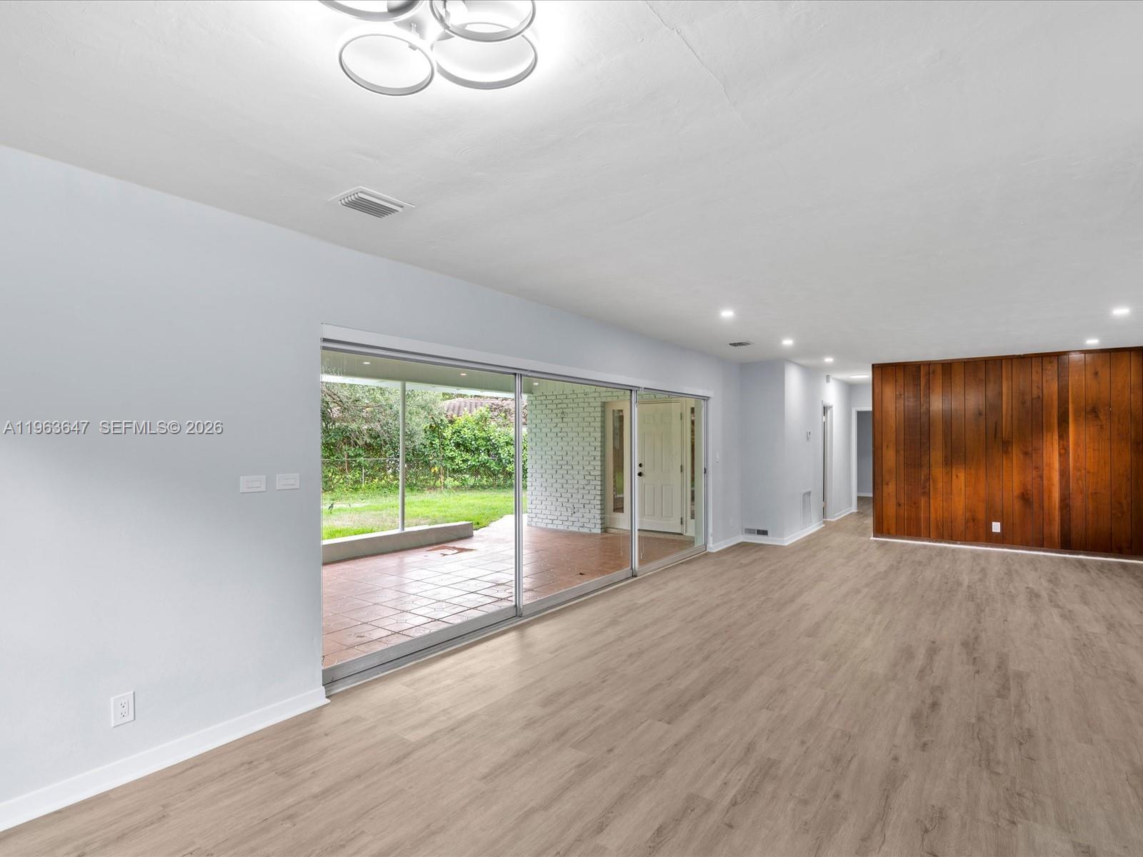 PHILARTHRIA - Residential