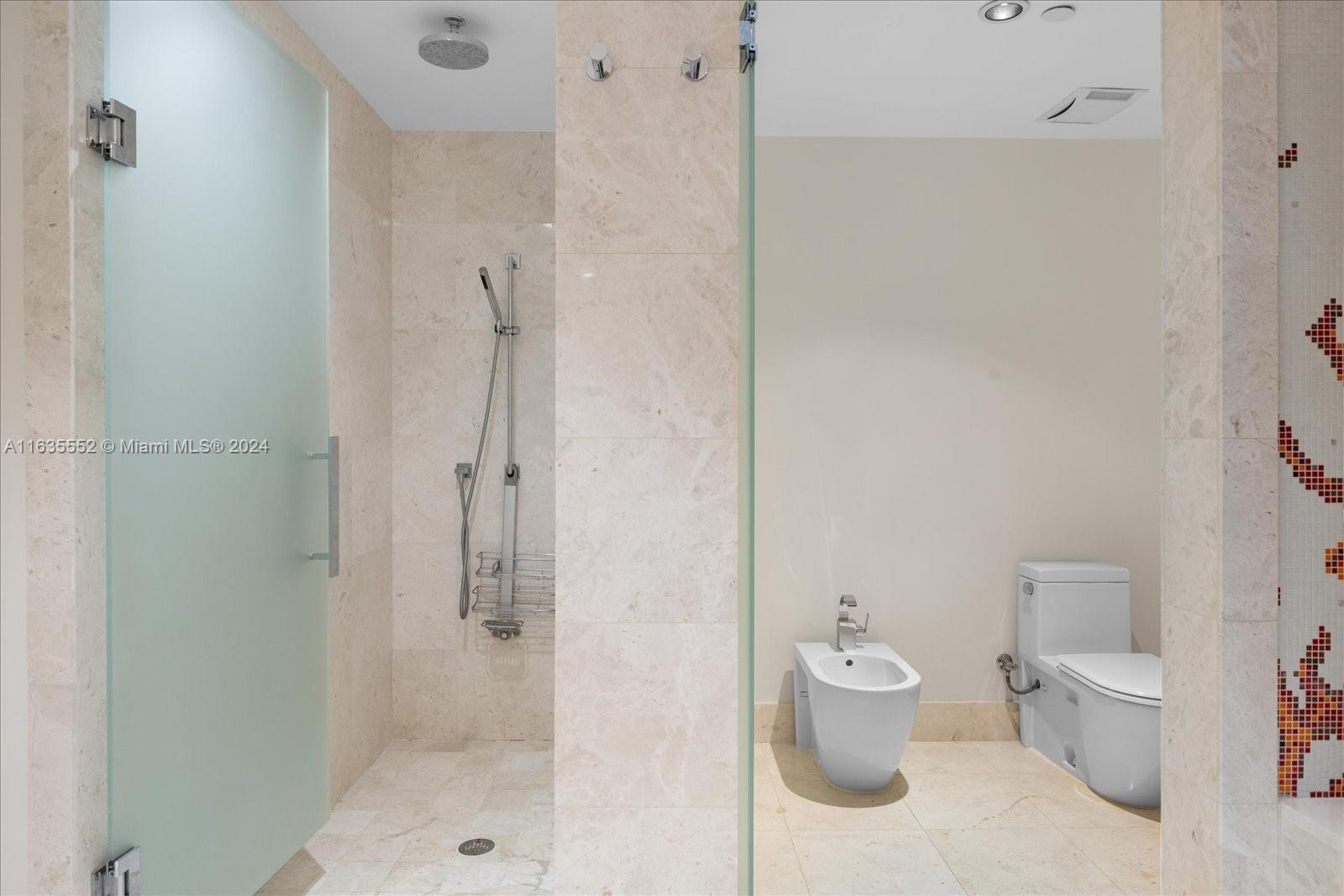 JADE OCEAN CONDO - Residential