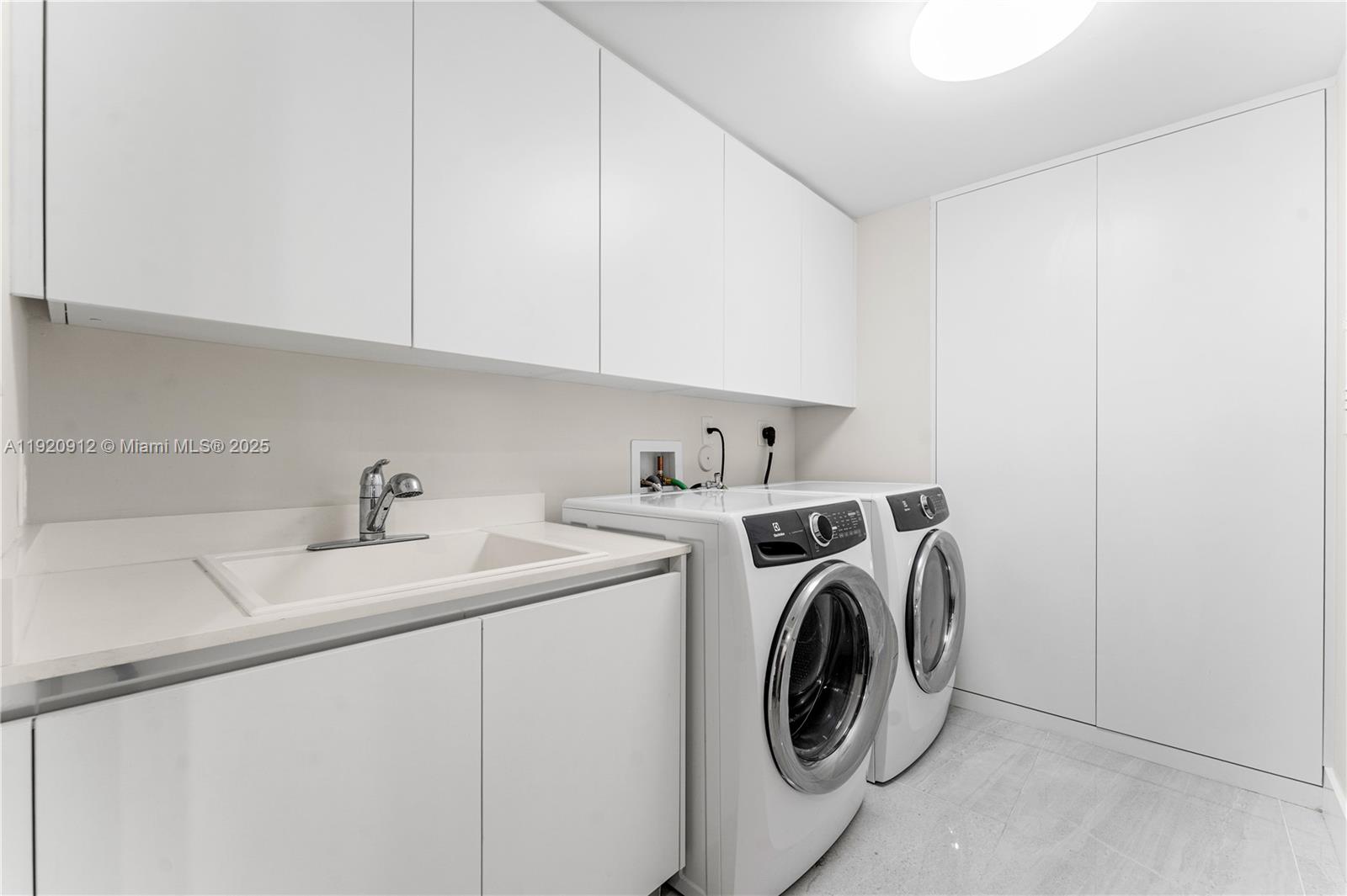 RIVA Residences - Residential Lease