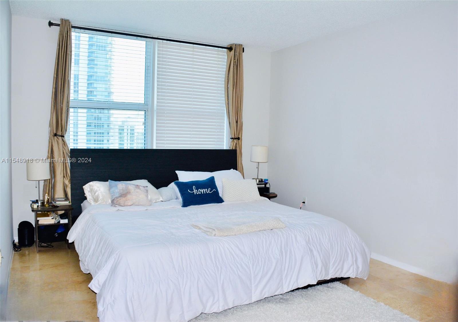 THE MARK ON BRICKELL COND - Residential Lease