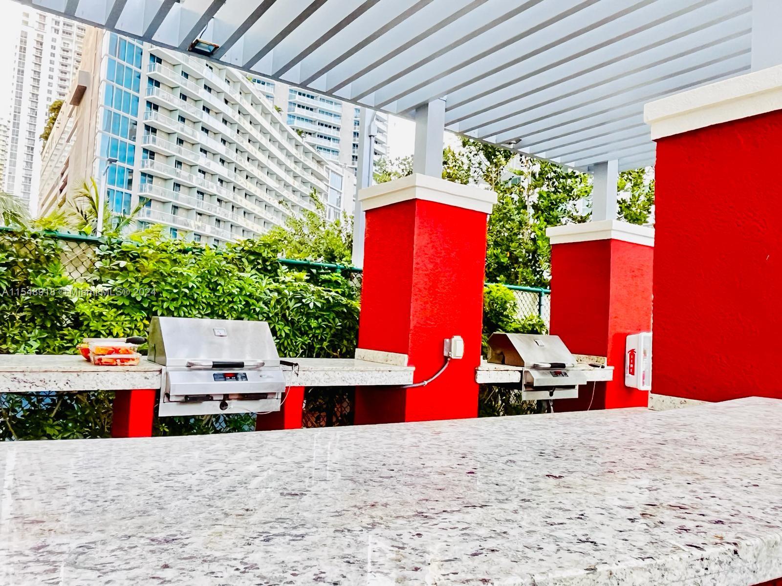 THE MARK ON BRICKELL COND - Residential Lease