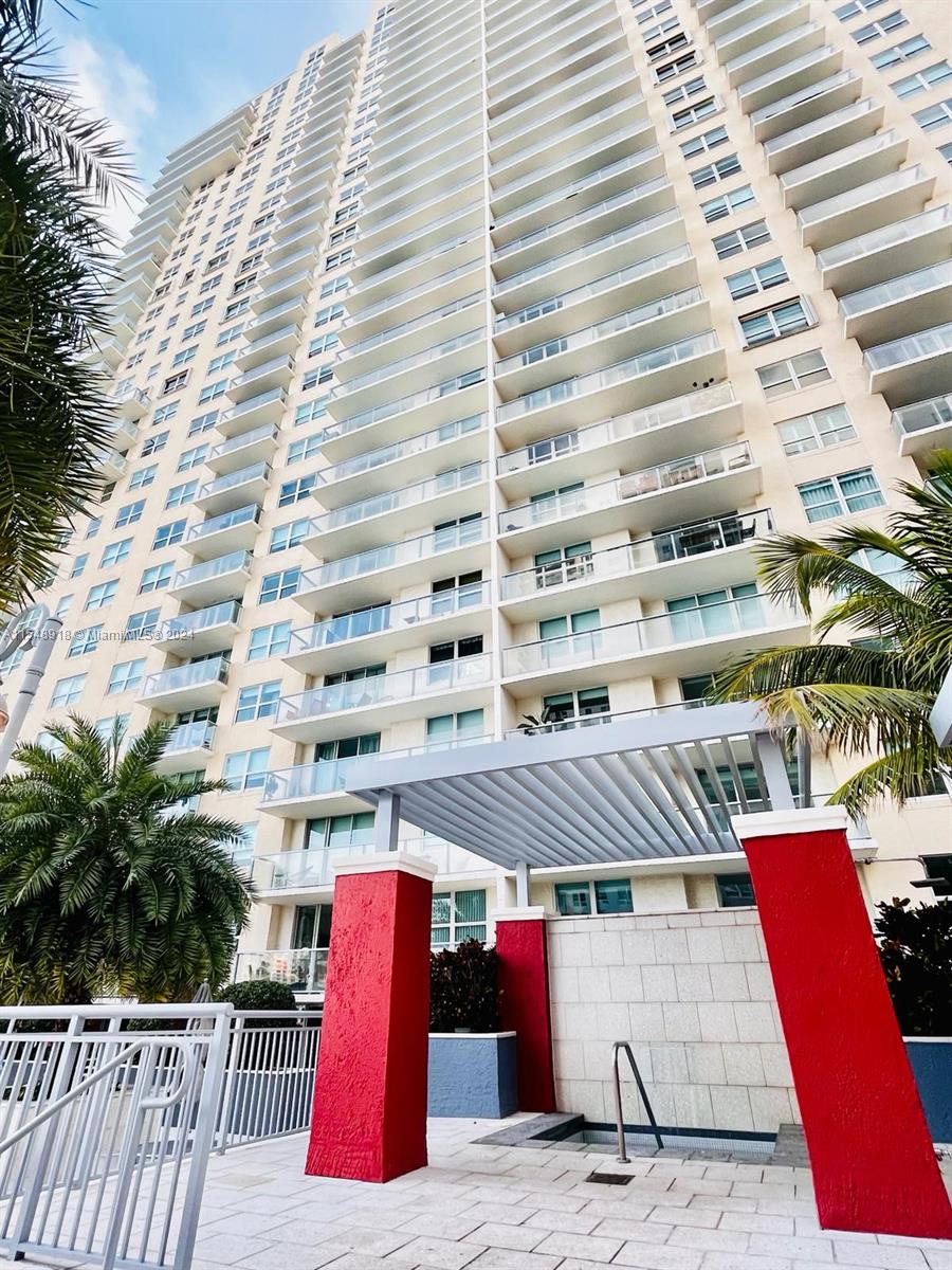 THE MARK ON BRICKELL COND - Residential Lease