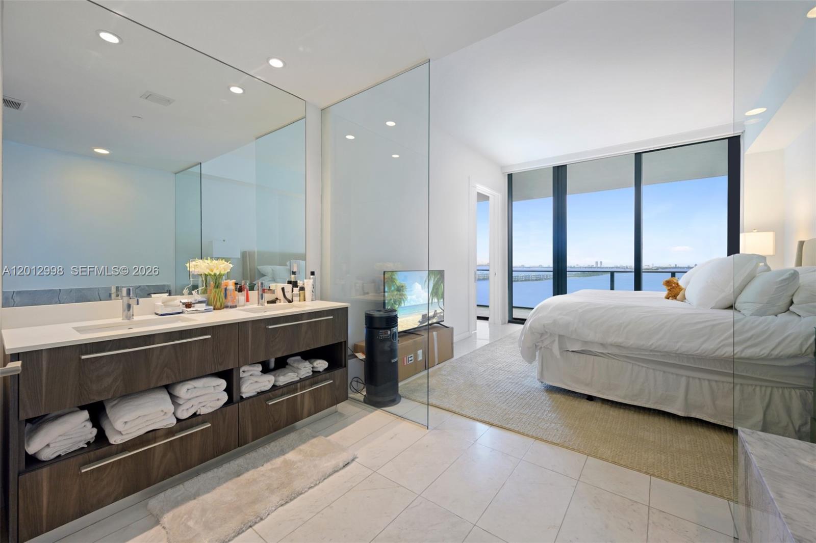 GRAN PARAISO CONDO - Residential Lease